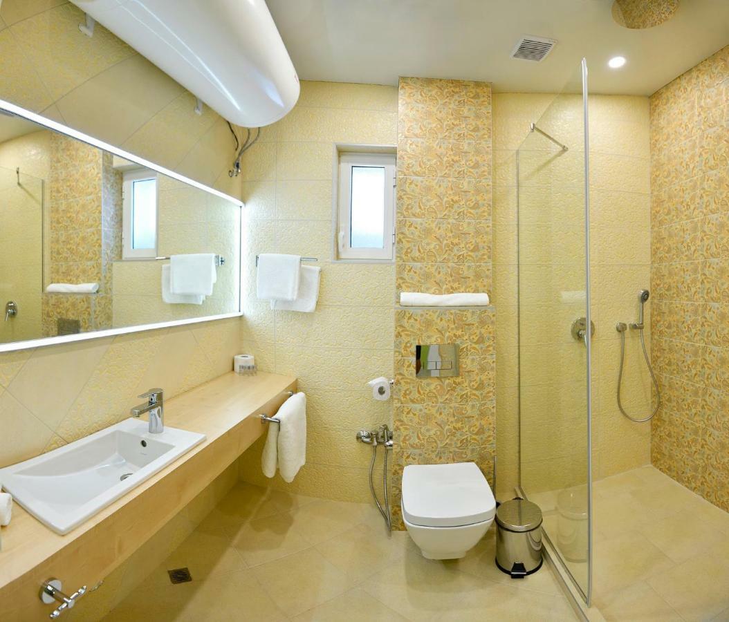 Varchev 1 Apartment Varna Bagian luar foto